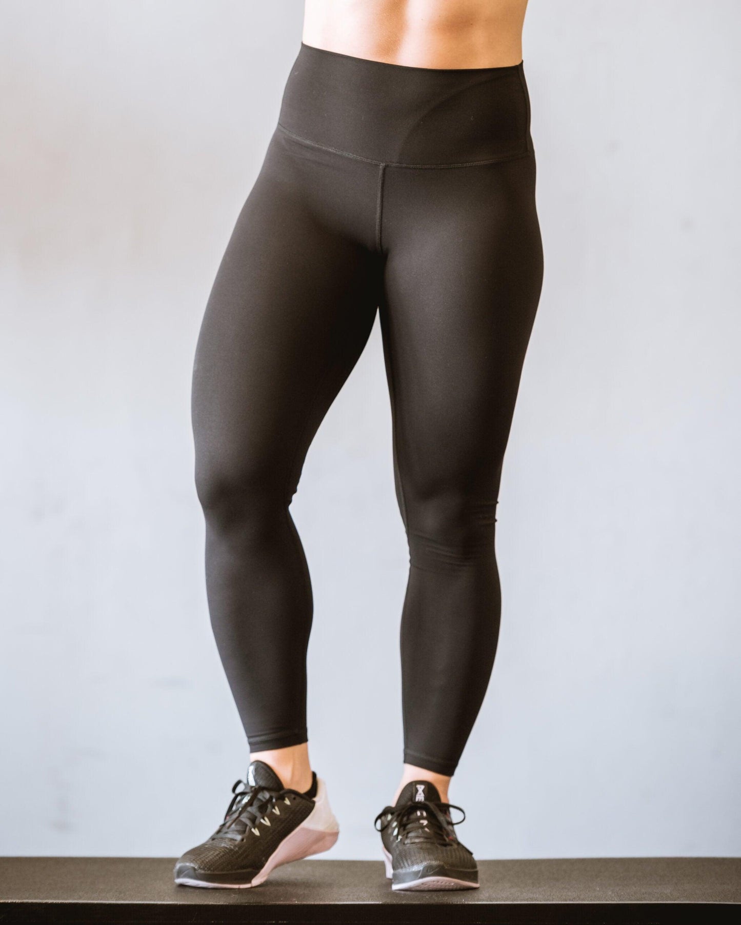 VA Tights (Schwarz) - Vitudurumapparel