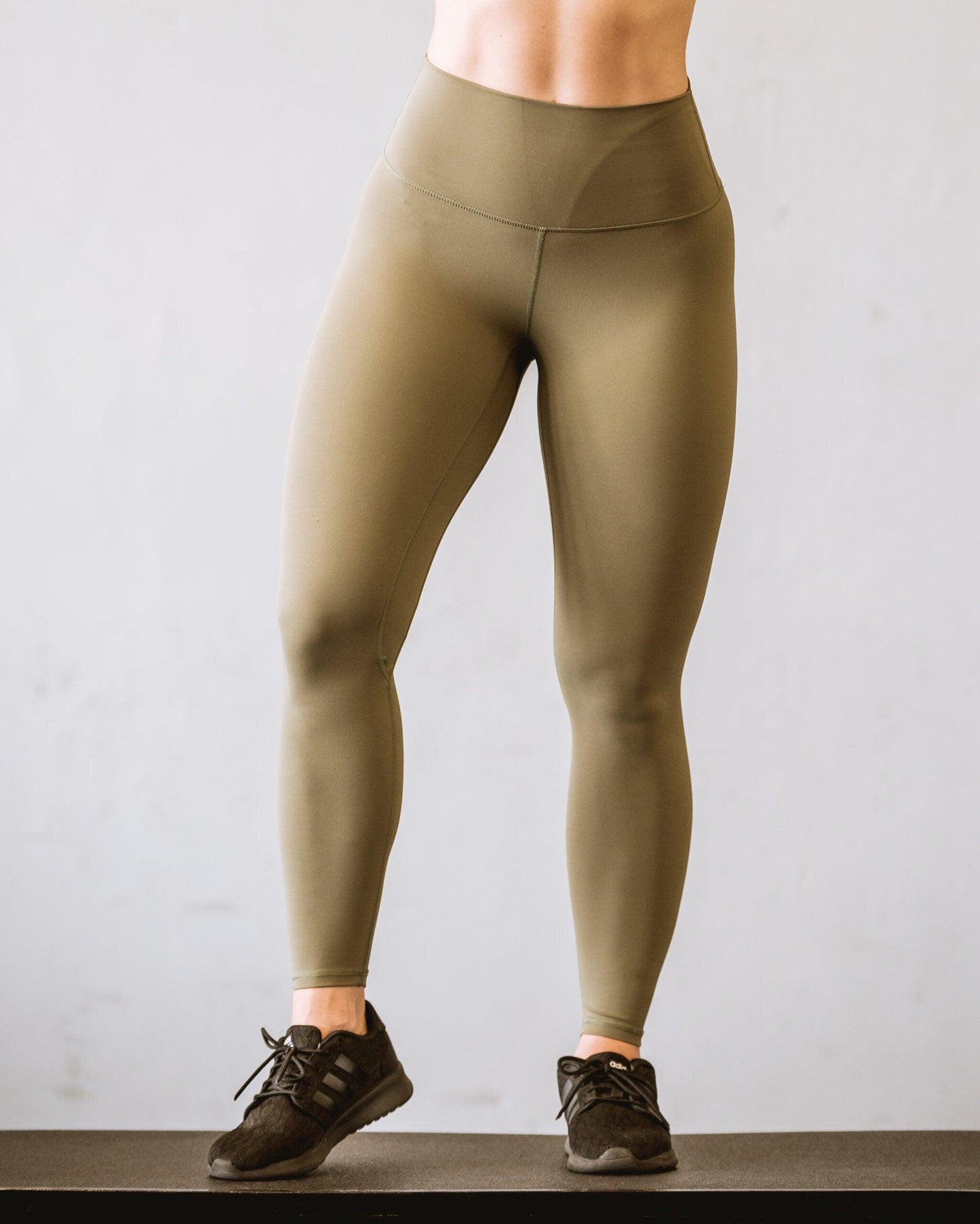 VA Tights (Army Grün) - Vitudurumapparel